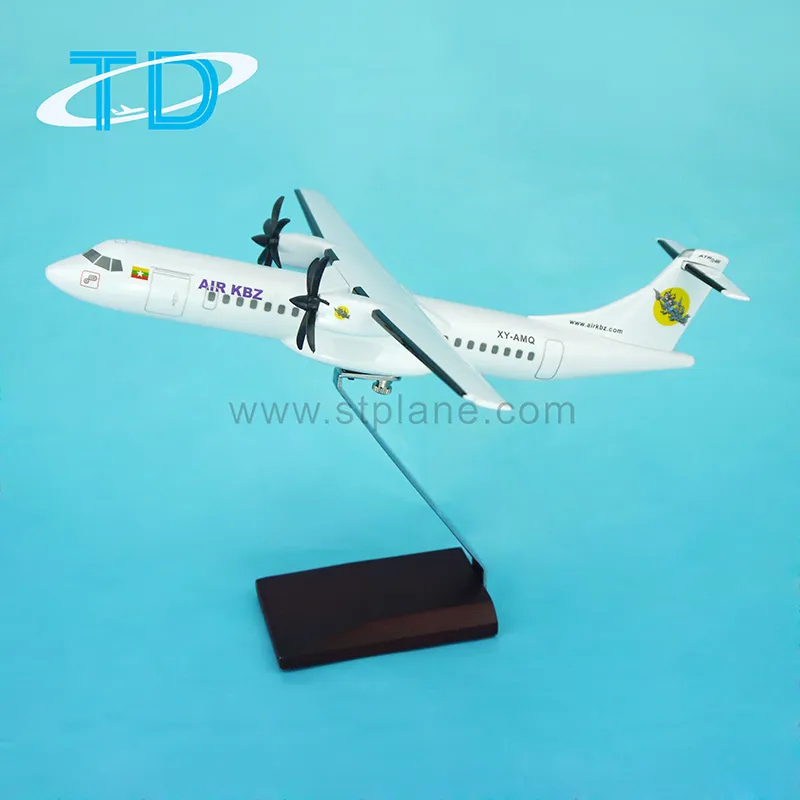 Kbz 1: 100 Scale Atr72-600 Resin Aircraft Model