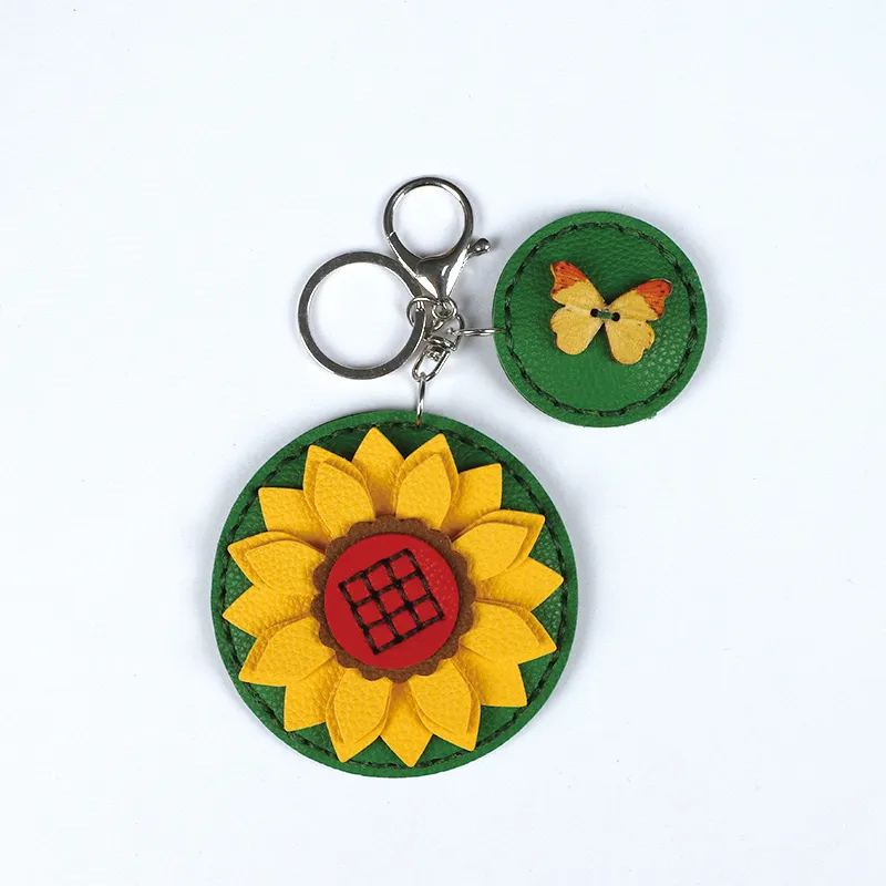Manufacturer DIY Educational Sewingn Kit Mirror Key Chain Toy Flower Keychain Toys for Kid Girls Boys Gift
